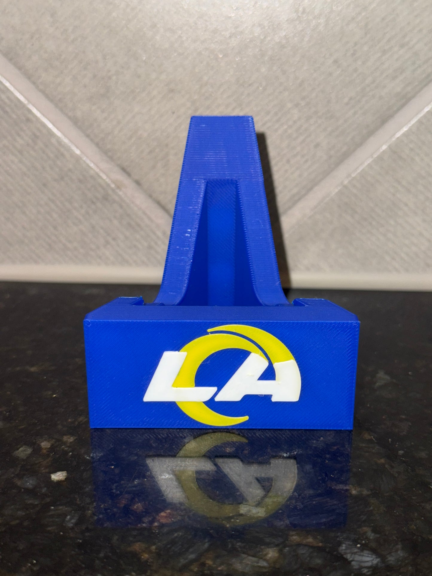 Mag Stand Football Logo
