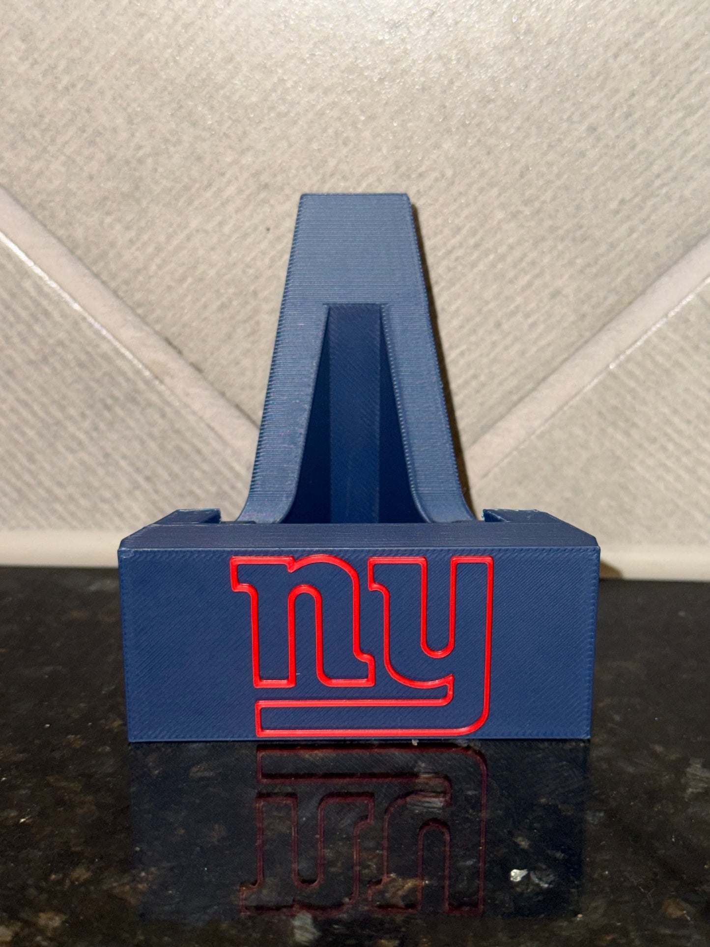 Mag Stand Football Logo